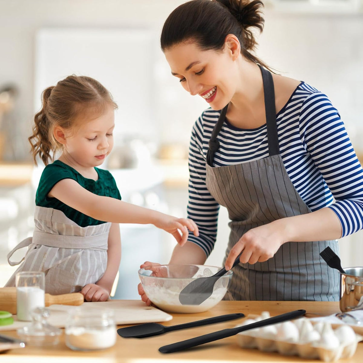 7 Stück Teigschaber Silikon Set, Küchenbackwerkzeuge Silikon Spatel Set Mit Küchenzange, Spatula Hitzebeständige Bis 460°F Nahtloses Einteiliges Design, Geeignet Zum Backen, Kochen Und Rühren